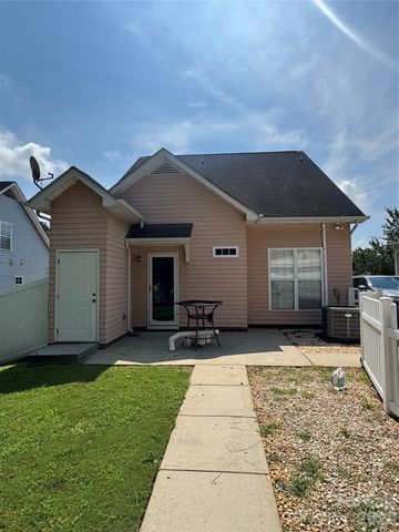 2008 Golden Ridge Lane, Charlotte, NC 28208