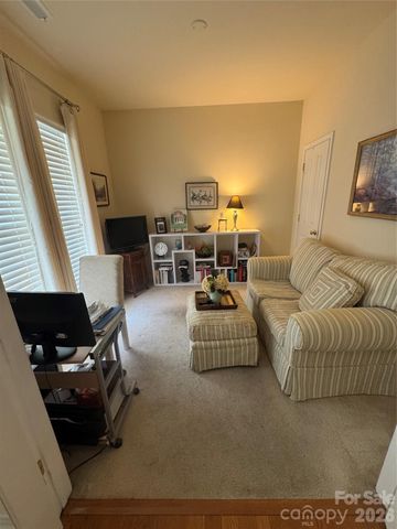 2008 Golden Ridge Lane, Charlotte, NC 28208