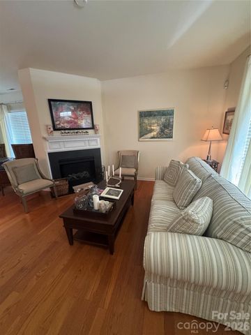 2008 Golden Ridge Lane, Charlotte, NC 28208