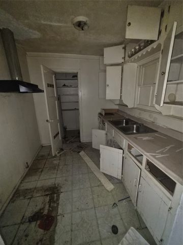 335 Avenue J, Dallas, TX 75203