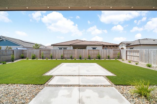 12464 Chelidon Way, Rancho Cordova, CA 95742