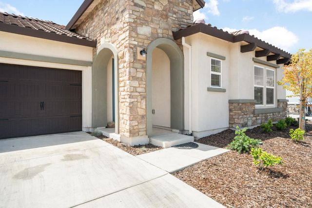 12464 Chelidon Way, Rancho Cordova, CA 95742