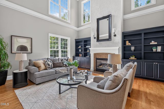 923 Dominion Hill Drive, Cary, NC 27519