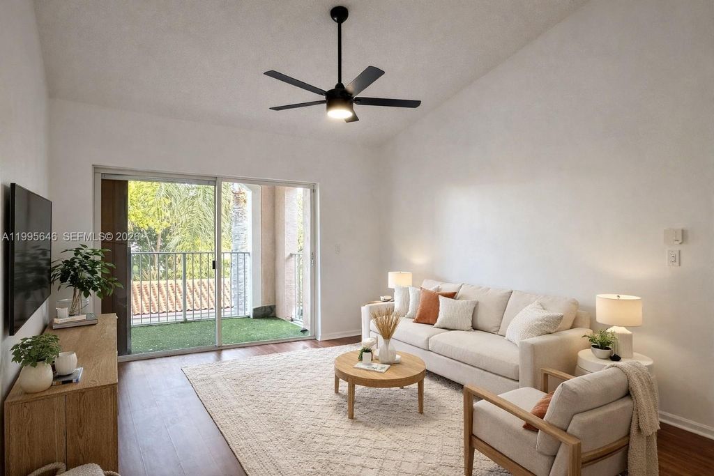 12124 Saint Andrews Place 305, Miramar, FL 33025