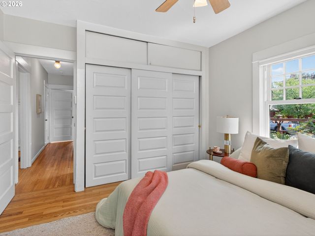 5506 Ne 32ND Pl, Portland, OR 97211