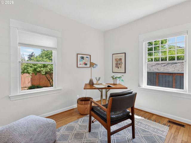 5506 Ne 32ND Pl, Portland, OR 97211