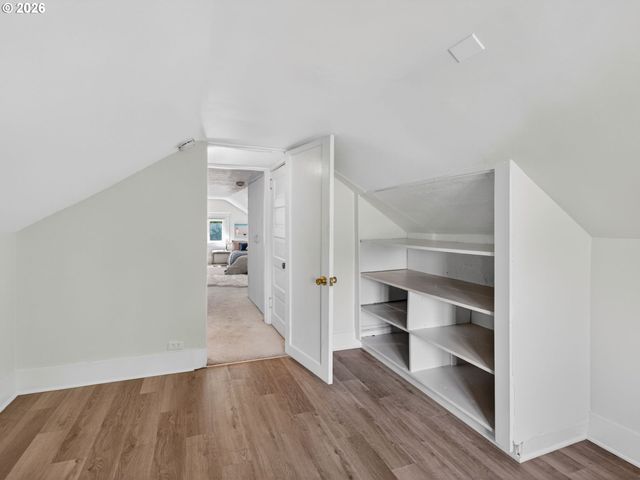 5506 Ne 32ND Pl, Portland, OR 97211