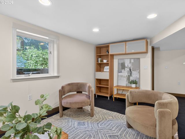 5506 Ne 32ND Pl, Portland, OR 97211