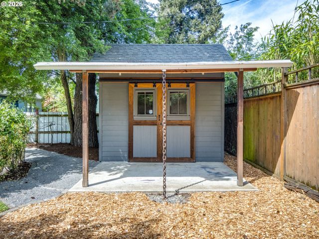 5506 Ne 32ND Pl, Portland, OR 97211