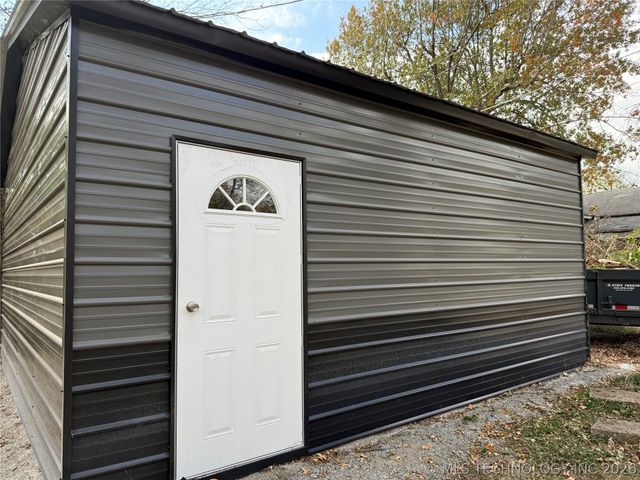 405 N Smith Street, Vinita, OK 74301