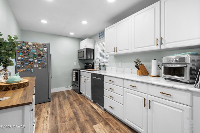 100 Silver Beach Ave Apt 808, Daytona Beach, FL 32118