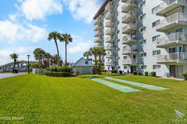 100 Silver Beach Ave Apt 808, Daytona Beach, FL 32118