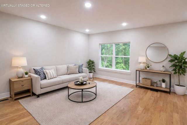 8448 Old Cleveland Pike, Ooltewah, TN 37363