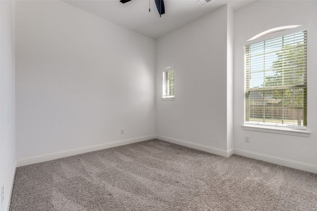 8221 Legacy Oak Drive, Mckinney, TX 75071