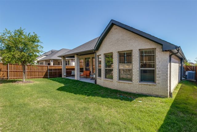 8221 Legacy Oak Drive, Mckinney, TX 75071