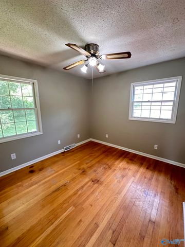 1909 Capri Drive, Huntsville, AL 35811