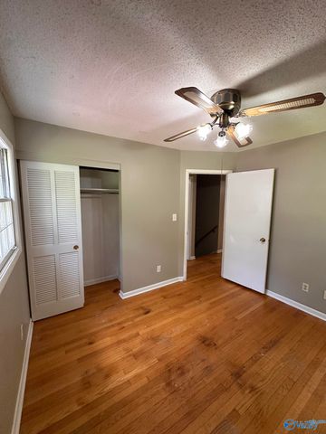 1909 Capri Drive, Huntsville, AL 35811