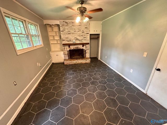 1909 Capri Drive, Huntsville, AL 35811