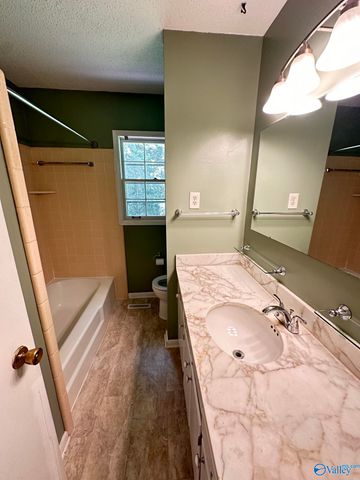 1909 Capri Drive, Huntsville, AL 35811