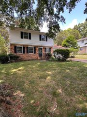 1909 Capri Drive, Huntsville, AL 35811