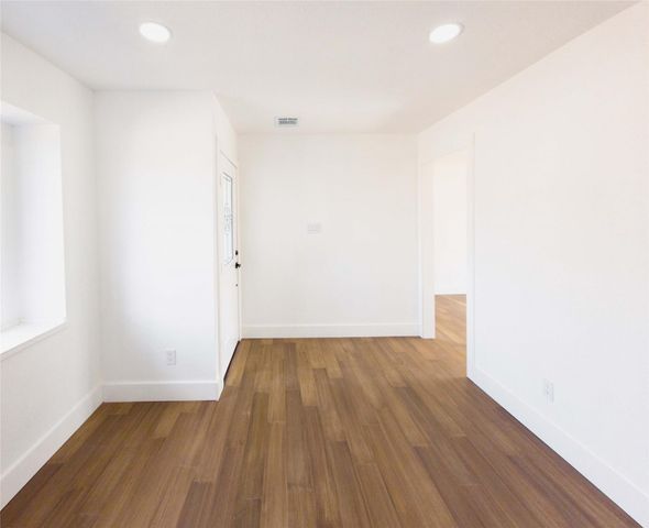 4214 Akard Street, Houston, TX 77047