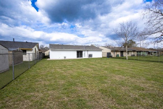 4214 Akard Street, Houston, TX 77047