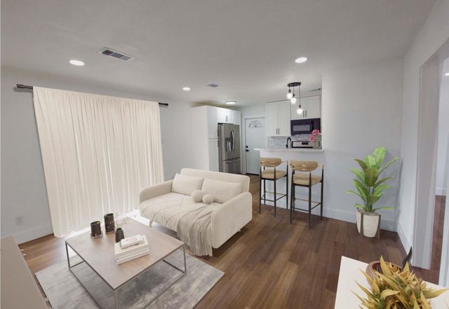 4214 Akard Street, Houston, TX 77047