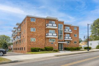 770 Cummins Hwy 19, Boston, MA 02126