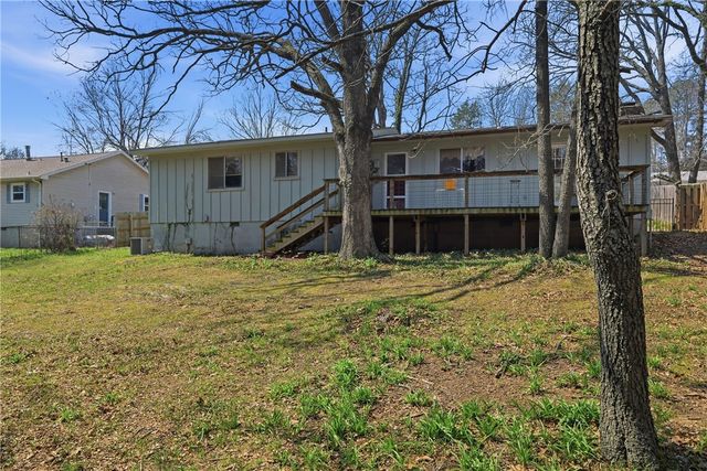 2018 N Austin Drive, Fayetteville, AR 72703