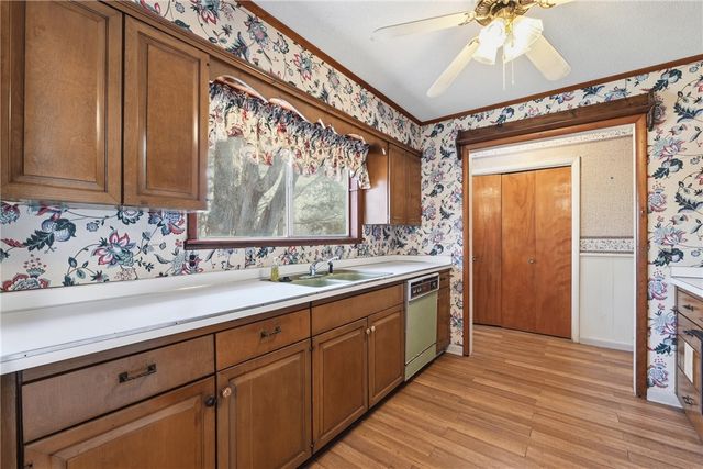 2018 N Austin Drive, Fayetteville, AR 72703