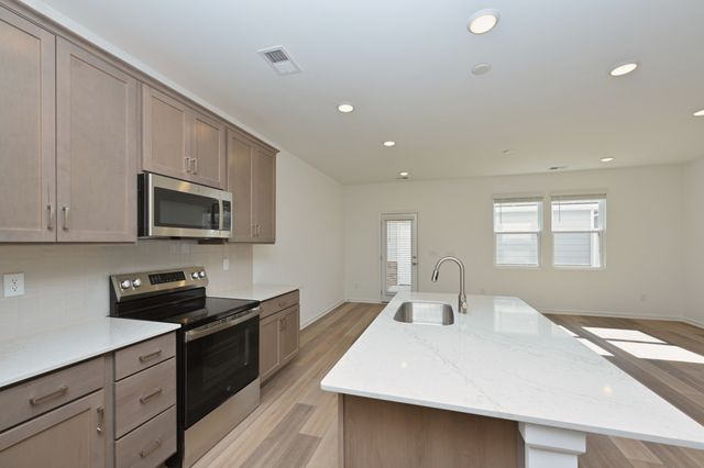 2900 Suzanne Landon Dr Unit L5, Murfreesboro, TN 37130