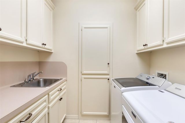 1030 Lillian Lane, Crosby, TX 77532