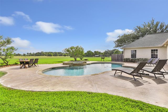 1030 Lillian Lane, Crosby, TX 77532