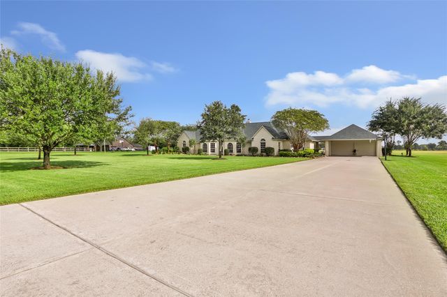 1030 Lillian Lane, Crosby, TX 77532