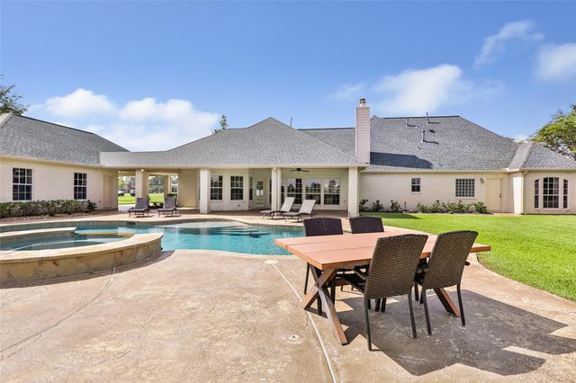 1030 Lillian Lane, Crosby, TX 77532