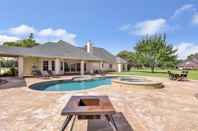 1030 Lillian Lane, Crosby, TX 77532