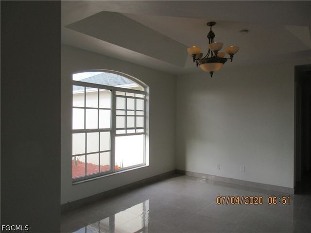 918 NE 13th ST, Cape Coral, FL 33909