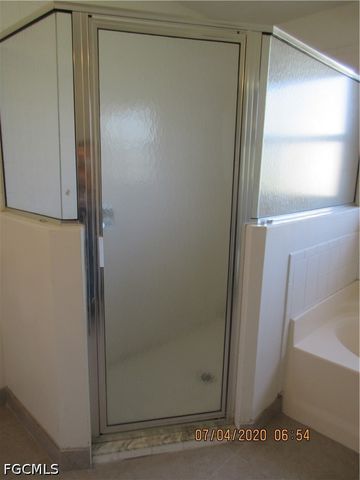 918 NE 13th ST, Cape Coral, FL 33909