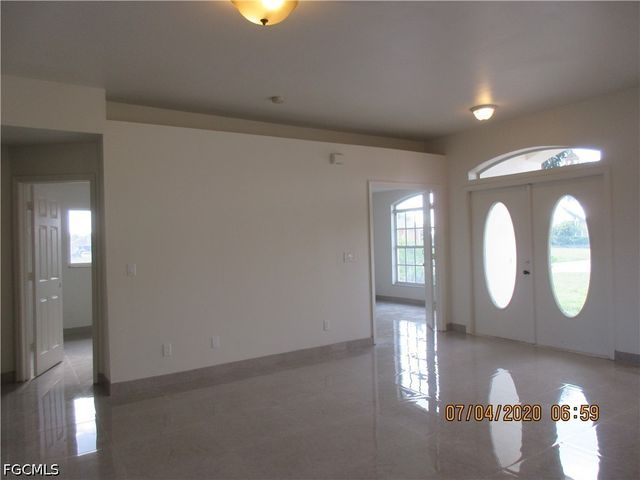 918 NE 13th ST, Cape Coral, FL 33909