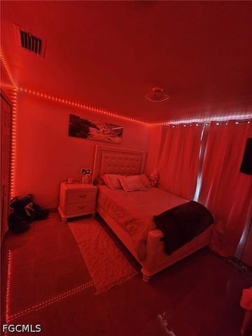 918 NE 13th ST, Cape Coral, FL 33909