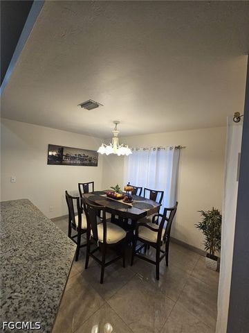 918 NE 13th ST, Cape Coral, FL 33909