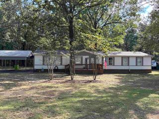 50 Decatur Street, Greers Ferry, AR 72067