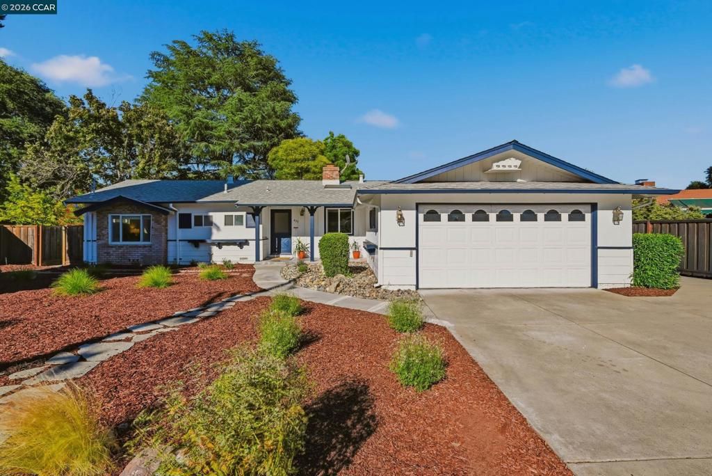 Image 2 of property listing at 433 Le Jean Way, Walnut Creek, CA 94597