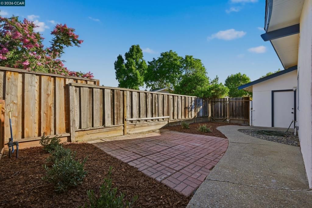 Image 36 of property listing at 433 Le Jean Way, Walnut Creek, CA 94597