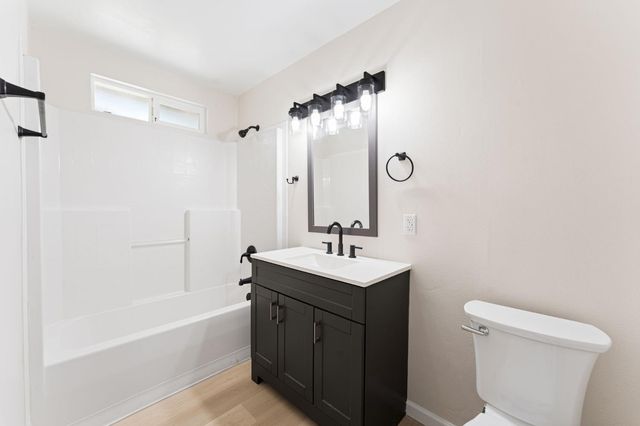 10450 Buena Vista Dr, Jackson, CA 95642
