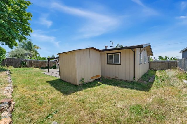 10450 Buena Vista Dr, Jackson, CA 95642