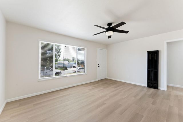 10450 Buena Vista Dr, Jackson, CA 95642