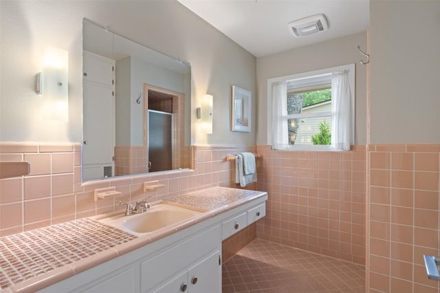 1254 S Church ST, Georgetown, TX 78626