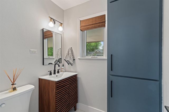 1254 S Church ST, Georgetown, TX 78626