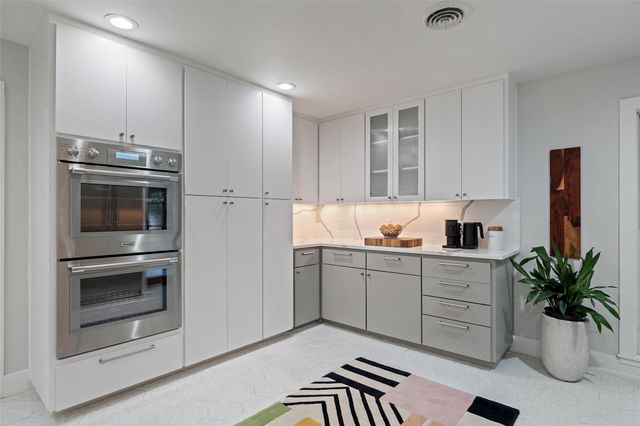 1254 S Church ST, Georgetown, TX 78626